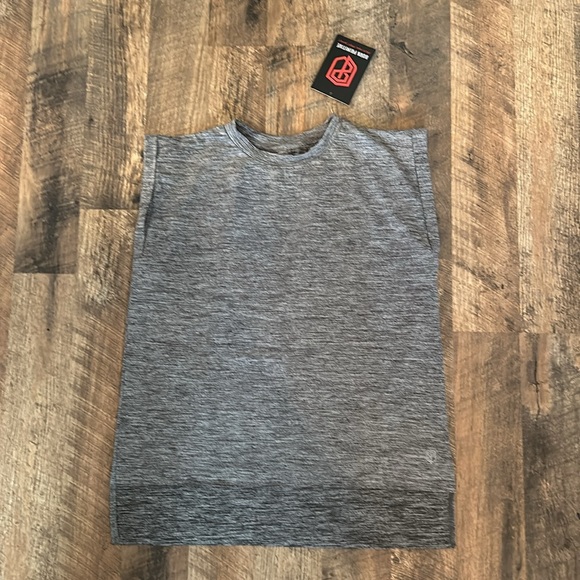 Born Primitive the captivate muscle tea Heather Gray size medium NWT in bag - Picture 5 of 7
